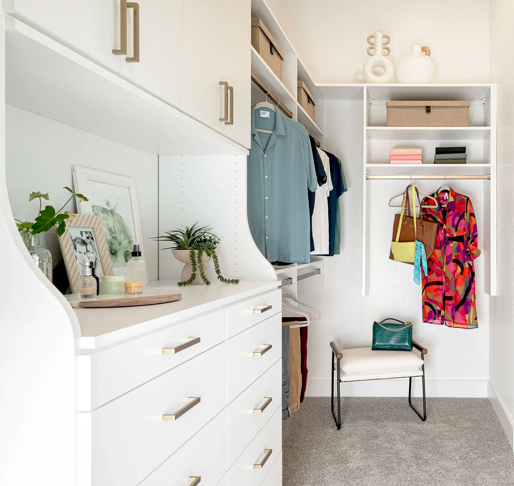 Let More Space Place show you our custom closets Austin TX. We have years of experience with Austin custom closet design. Learn more about custom closet systems Austin today.